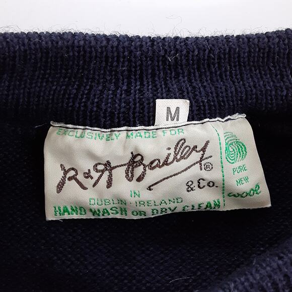 Vintage 80s 100% Irish Wool Cable Knit Sweater Navy Blue Pullover Crewneck M - Picture 8 of 11